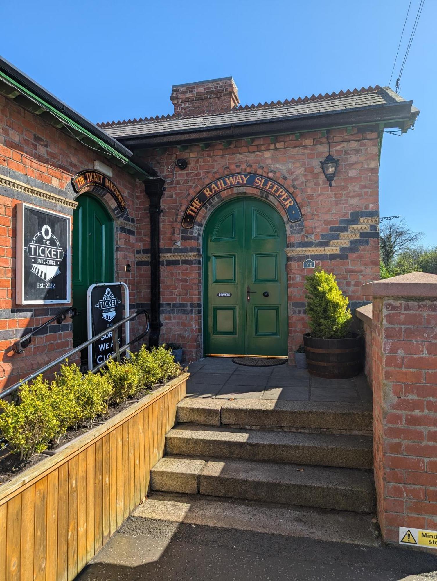 The Railway Sleeper Apartamento Cullybackey Exterior foto